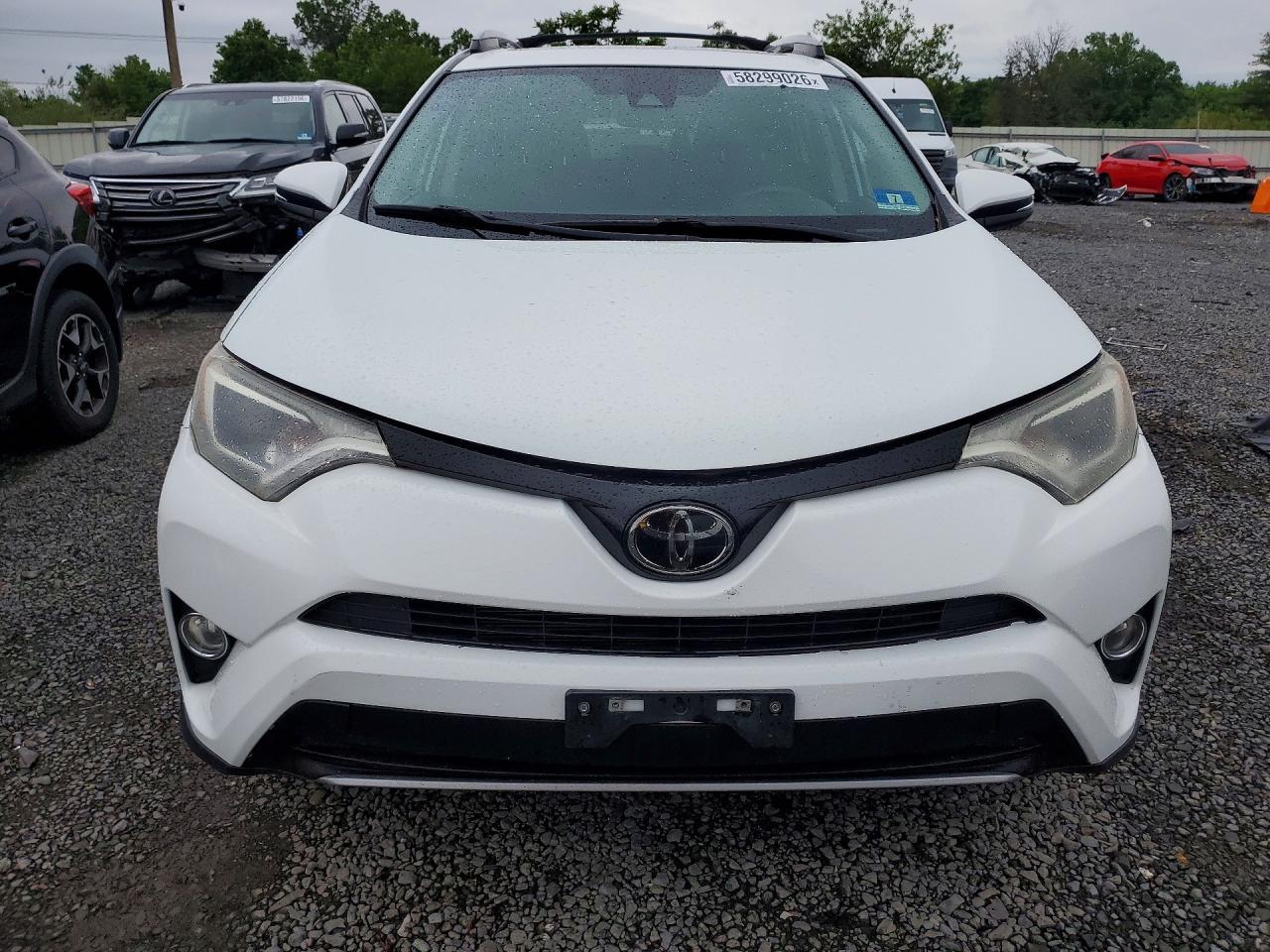 2018 TOYOTA RAV4 Adventure/XLE