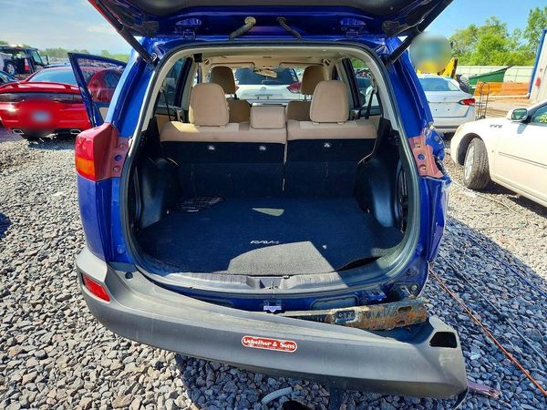 2015 TOYOTA RAV4 XLE (M Grade)