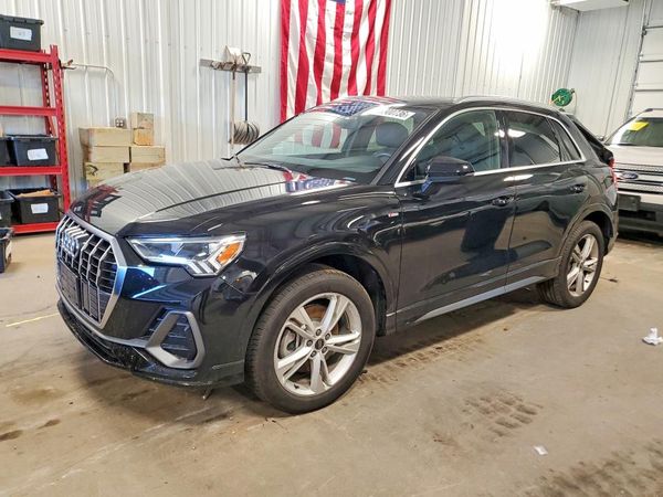 2024 AUDI Q3