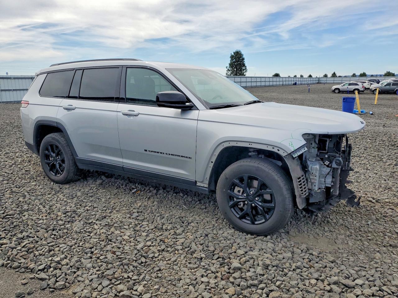 2025 JEEP GRAND CHEROKEE Laredo, Altitude
