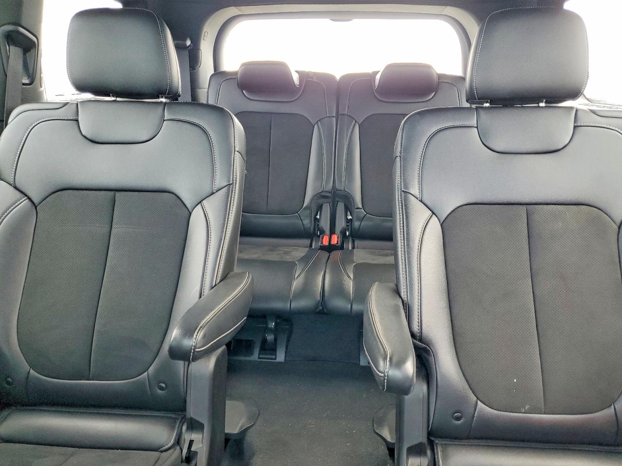 2025 JEEP GRAND CHEROKEE Laredo, Altitude