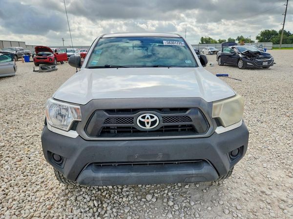 2015 TOYOTA TACOMA Delux Grade