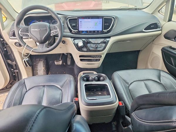 2022 CHRYSLER PACIFICA