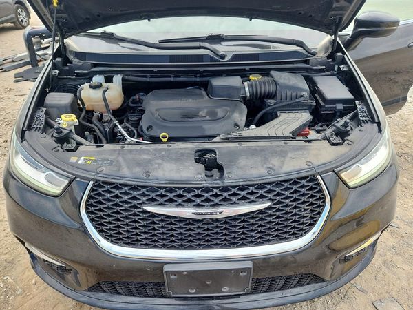 2022 CHRYSLER PACIFICA