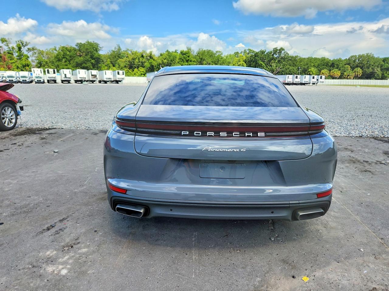 2025 PORSCHE PANAMERA
