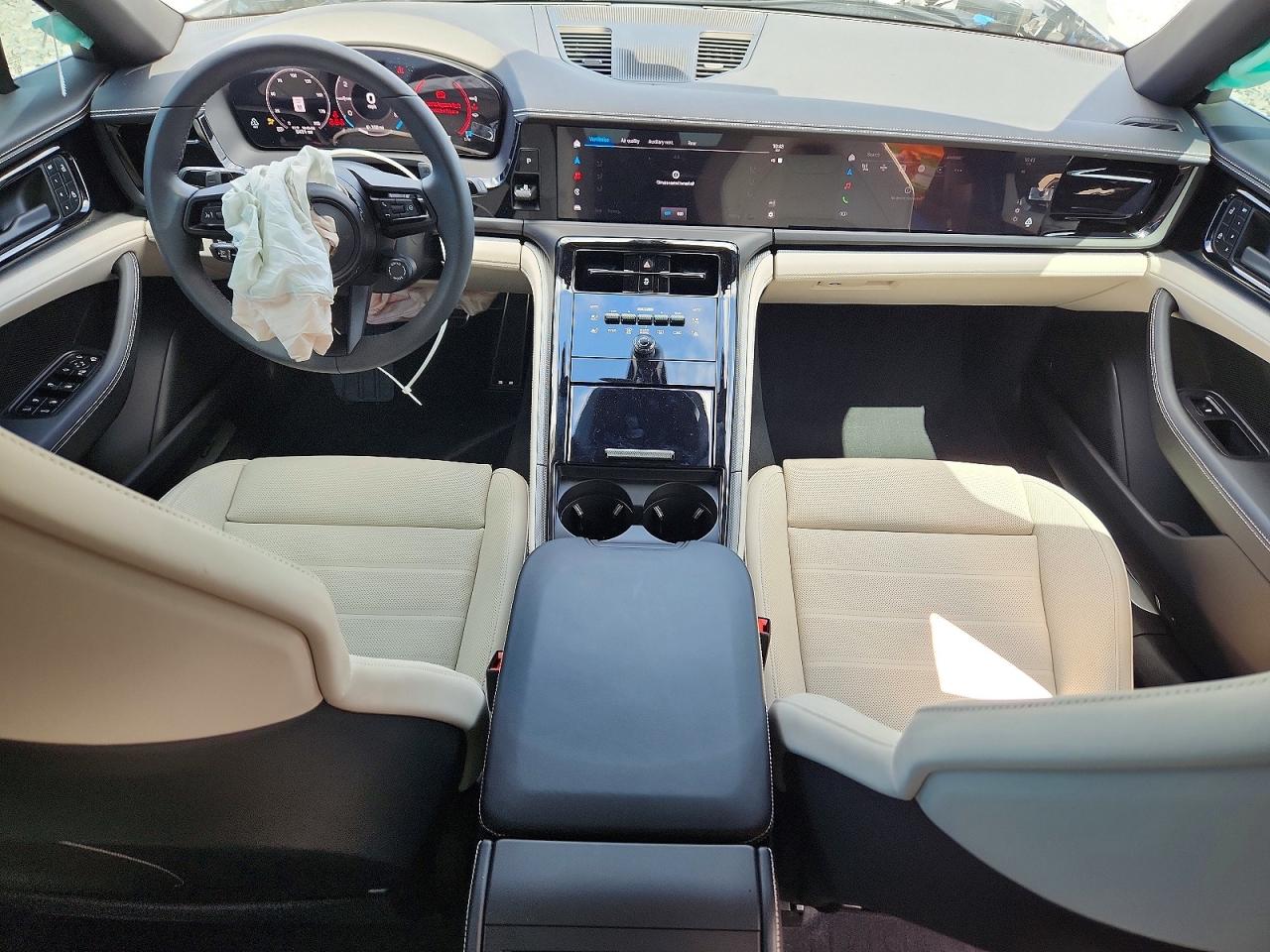 2025 PORSCHE PANAMERA
