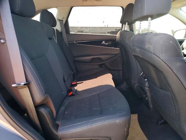 2020 KIA SORENTO L, LX, S