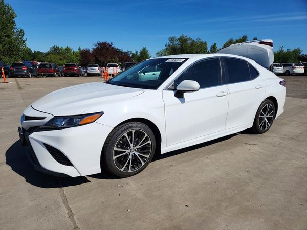 2019 TOYOTA CAMRY