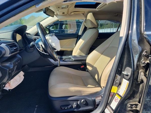 2018 LEXUS IS 300