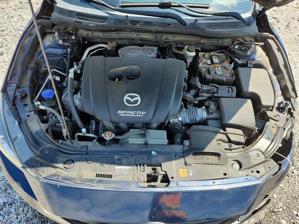 2015 MAZDA 3 Touring/GS