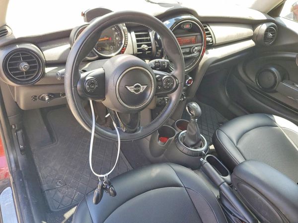 2015 MINI COOPER