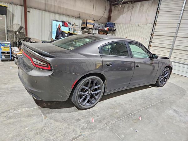 2021 DODGE CHARGER SXT