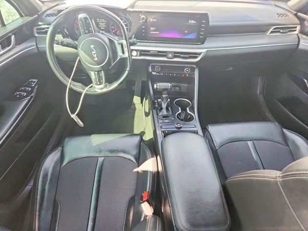 2022 KIA K5