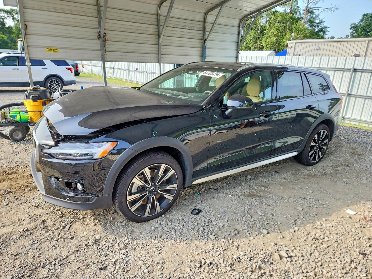 2026 VOLVO V60 Ultra — Front 3/4