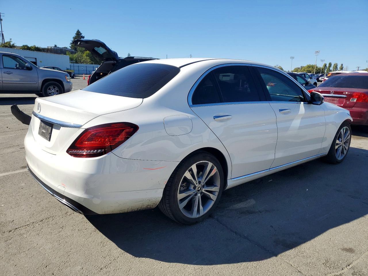 2020 MERCEDES-BENZ C C300