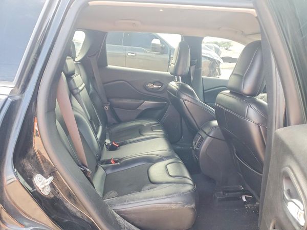2019 JEEP CHEROKEE LATITUDE PLUS FWD