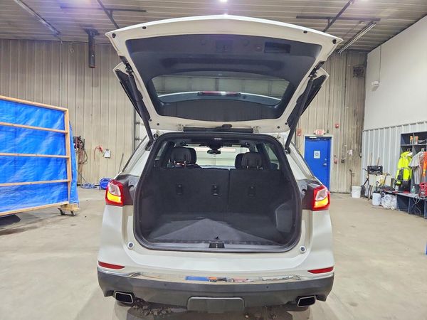 2018 CHEVROLET EQUINOX Premier (2LZ)