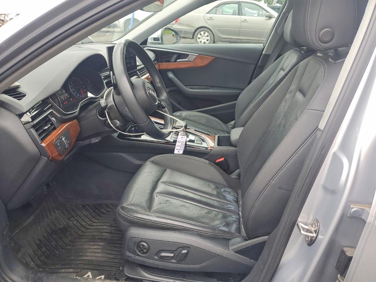 2021 AUDI A4 quattro Premium