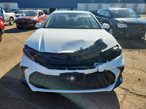 2025 TOYOTA CAMRY