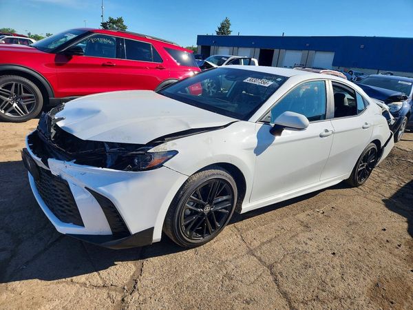 2025 TOYOTA CAMRY