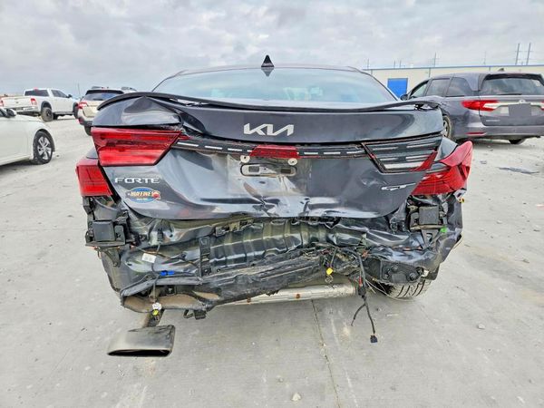 2023 KIA FORTE GT