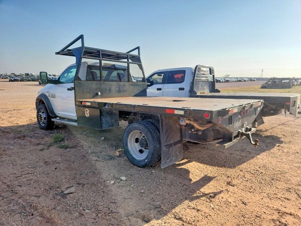 2018 RAM 5500 REG CAB CHASSIS