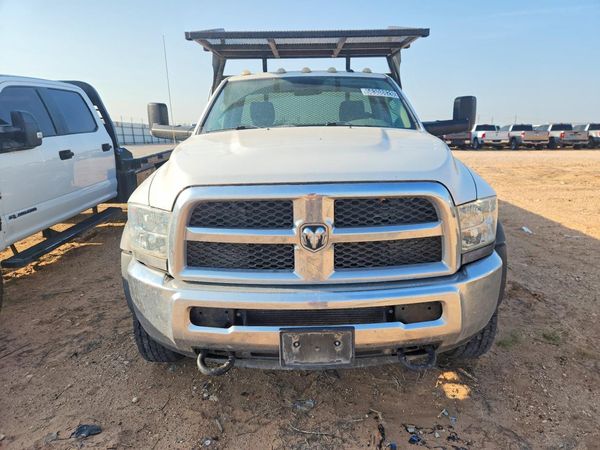 2018 RAM 5500 REG CAB CHASSIS