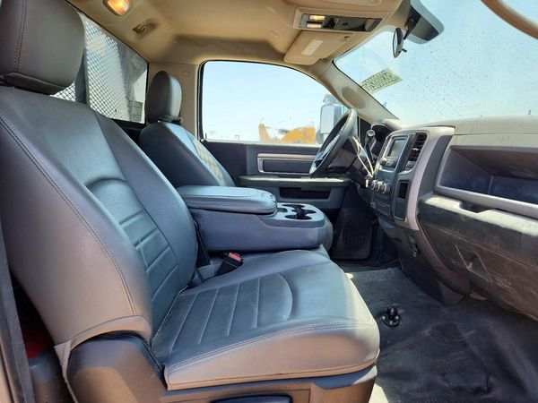 2018 RAM 5500 REG CAB CHASSIS