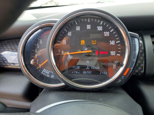 2018 MINI COOPER