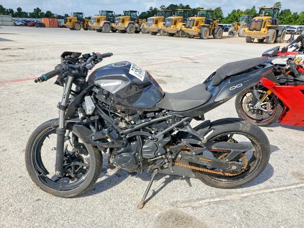 2022 KAWASAKI ER400 D