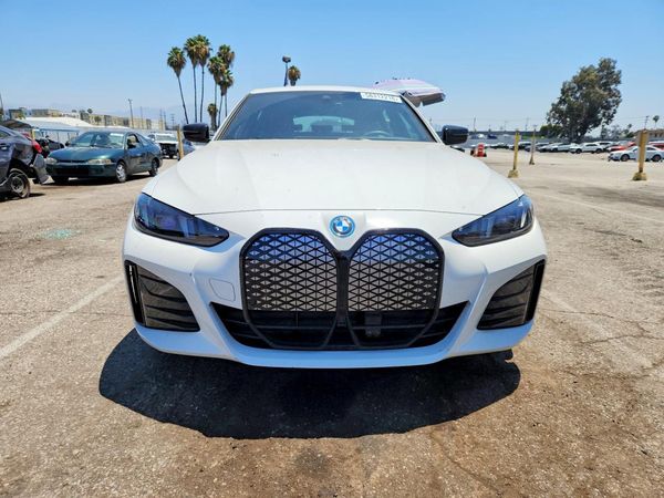 2025 BMW I4 eDrive40