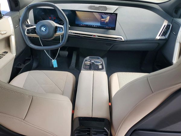 2024 BMW IX xDrive50
