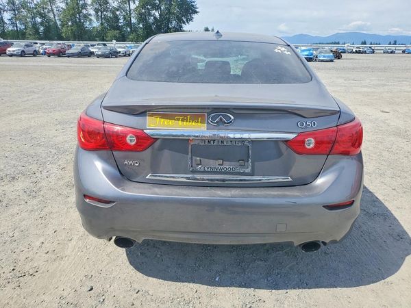 2015 INFINITI Q50
