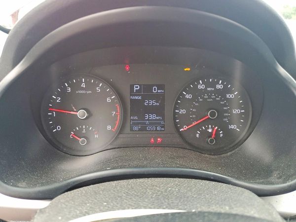 2020 KIA RIO 5-DOOR LX, S