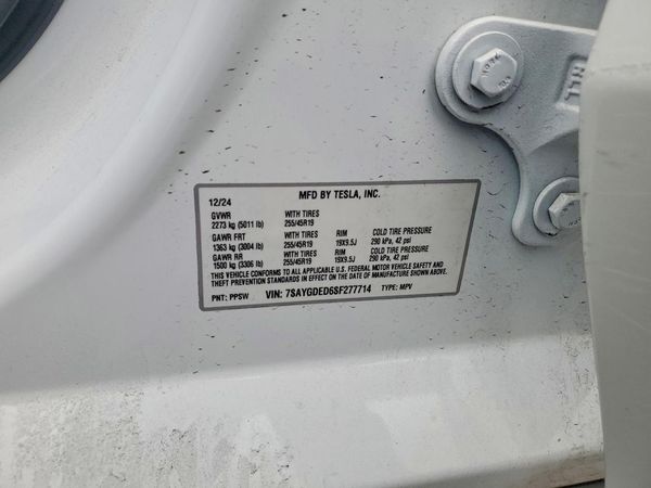 2025 TESLA MODEL Y