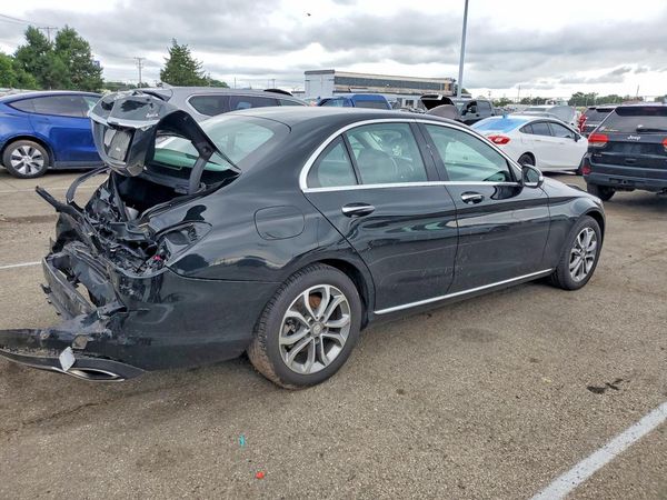 2015 MERCEDES-BENZ C 4-MATIC