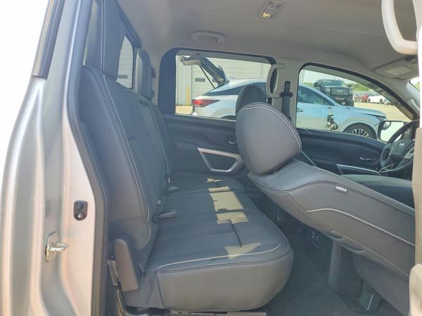 2019 NISSAN TITAN