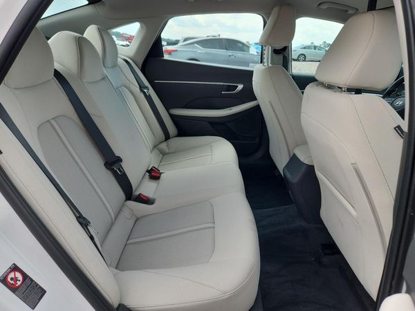 2022 HYUNDAI SONATA