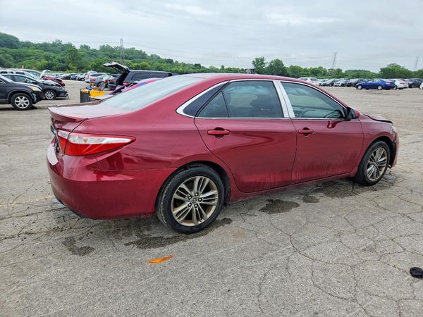 2015 TOYOTA CAMRY