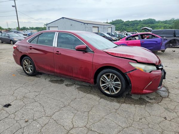 2015 TOYOTA CAMRY