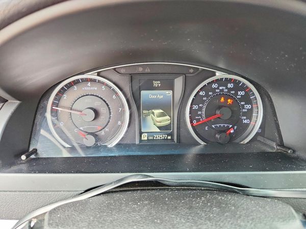 2015 TOYOTA CAMRY