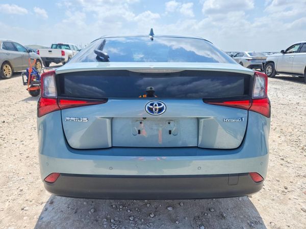 2022 TOYOTA PRIUS