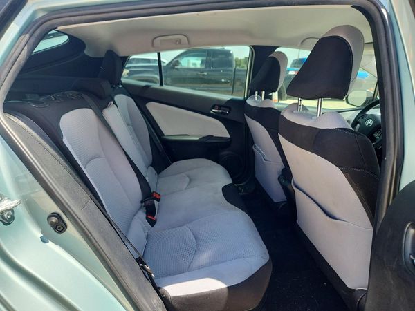 2022 TOYOTA PRIUS