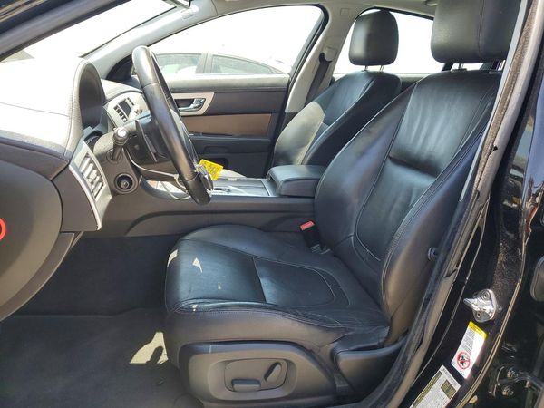 2012 JAGUAR XF