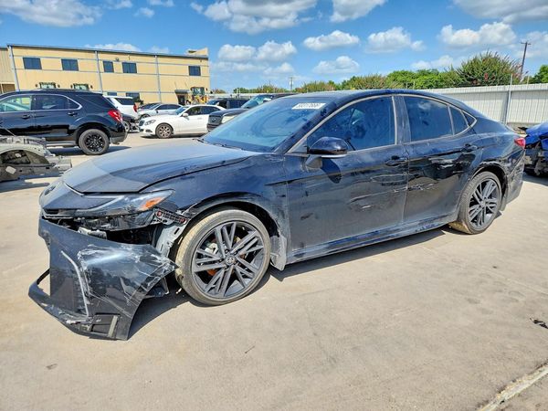2026 TOYOTA CAMRY