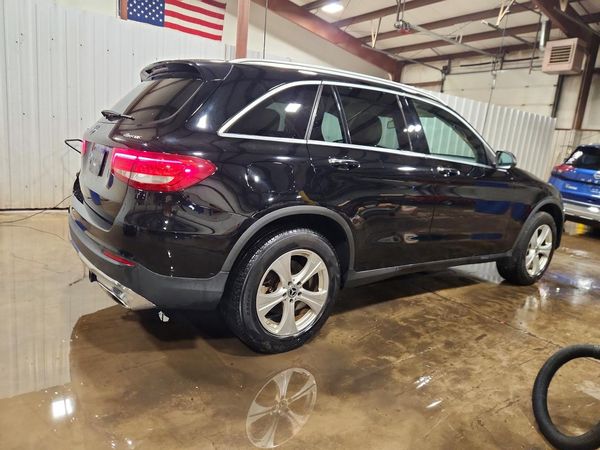 2017 MERCEDES-BENZ GLC GLC300 Base-4M