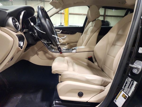 2017 MERCEDES-BENZ GLC GLC300 Base-4M