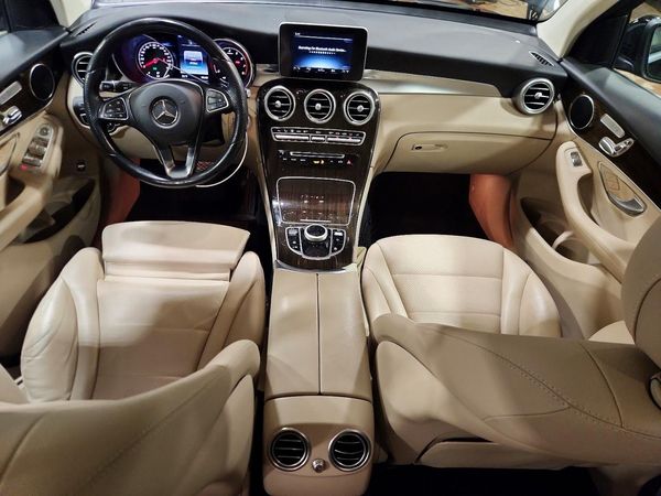2017 MERCEDES-BENZ GLC GLC300 Base-4M
