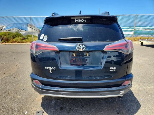 2018 TOYOTA RAV4 Adventure/XLE