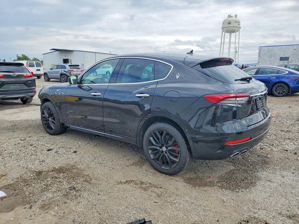 2022 MASERATI LEVANTE BASE/GT